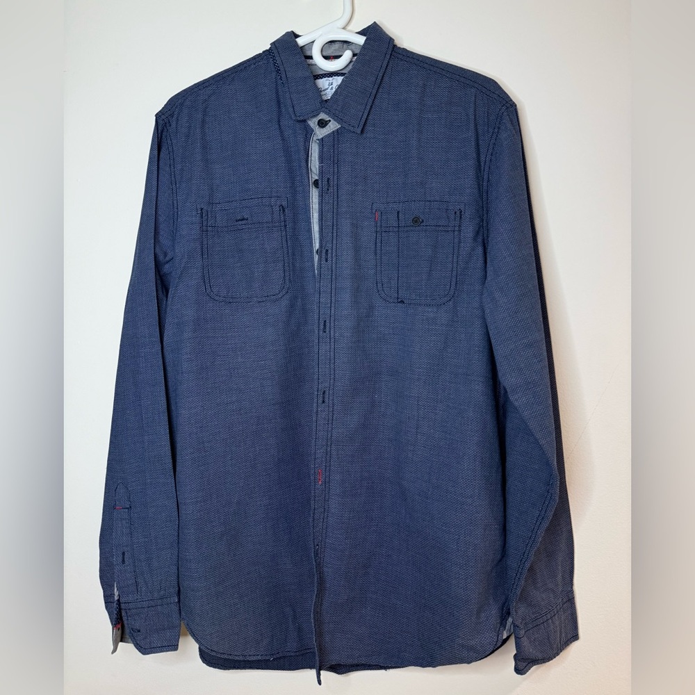 T376- Men's Casual Navy Button-Down Shirt